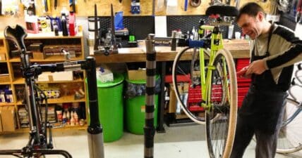 ¿Qué mantenimiento se le debe dar a la bicicleta de montaña?