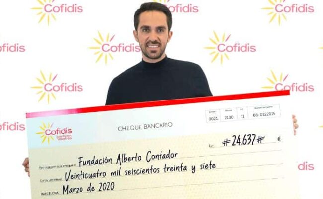 Cofidis dona 25.000 euros a la Fundación Alberto Contador