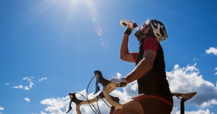 Hidratación ciclismo: Evita los golpes de calor en bici