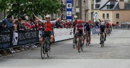 Valentine Fortin consigue la primera victoria de la temporada en el Bretagne Ladies Tour