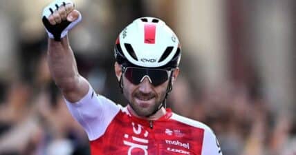Benjamin Thomas del Team Cofidis gana la 5ª etapa del Giro
