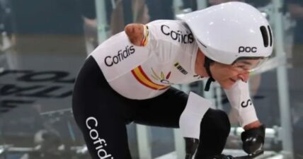 representantes del equipo de ciclismo de espana en los juegos paralimpicos de paris