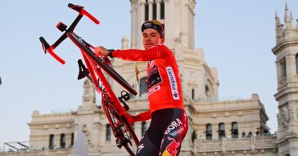 turin sede inicial la vuelta 2025